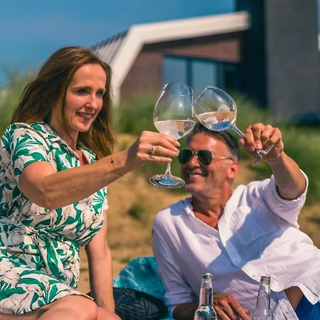 Europarcs De Kraaijenbergse Plassen Aldeamento Turístico Linden