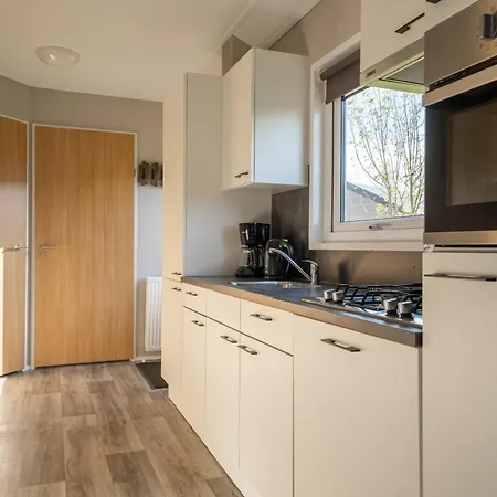 База отдыха Europarcs De Kraaijenbergse Plassen Linden