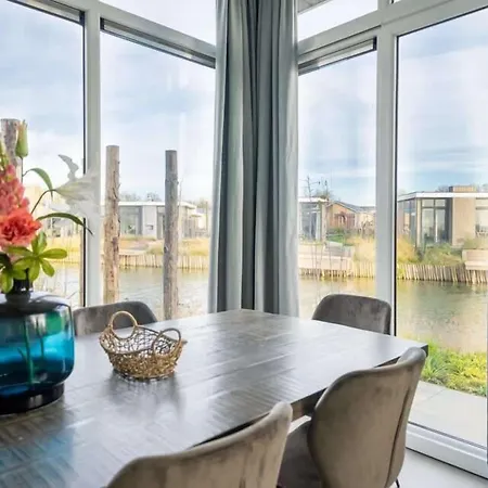 Prázdninový areál Europarcs De Kraaijenbergse Plassen *