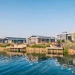 Europarcs De Kraaijenbergse Plassen פארק נופש Linden