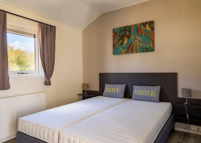 Europarcs De Kraaijenbergse Plassen ホリデーパーク *